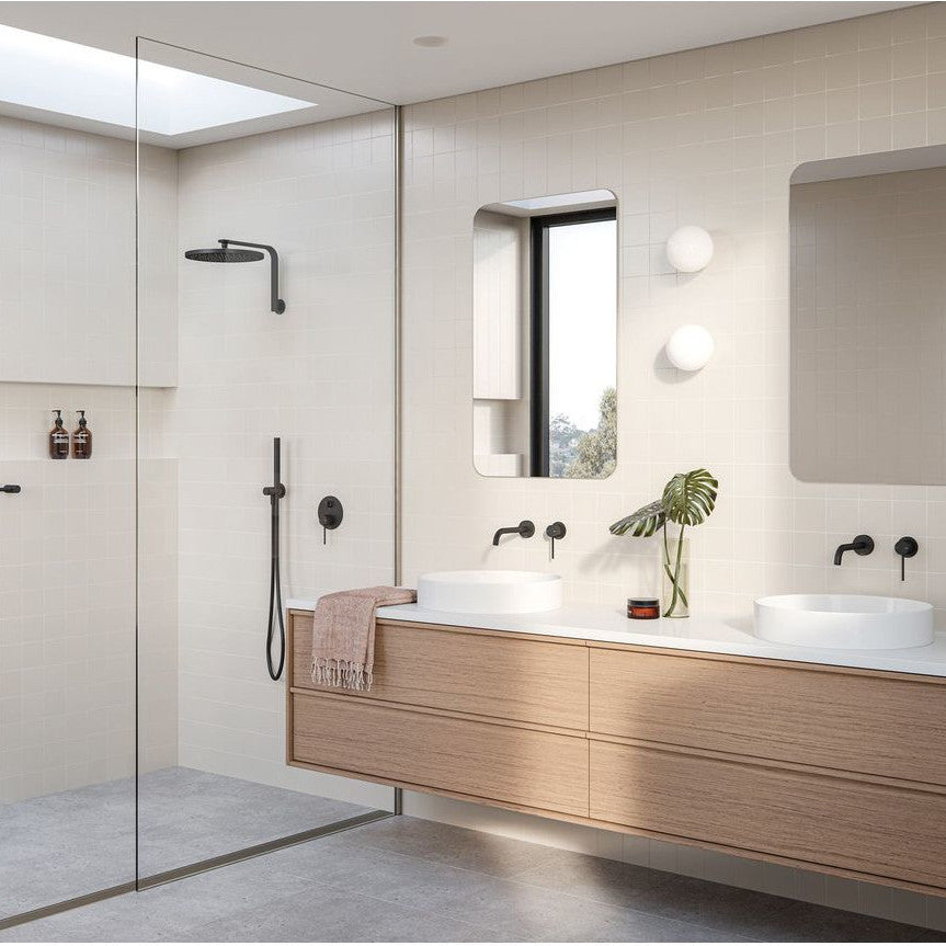 Vivid Slimline High-Rise Shower Arm Round Plate - Matte Black